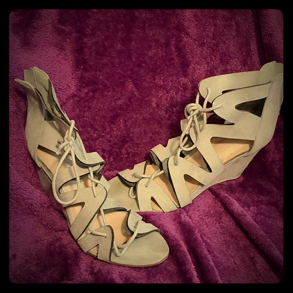 Kaleigh Wedges